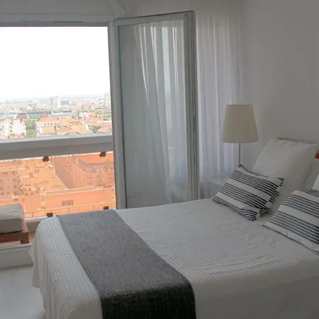 Tour Azalee Apartment *